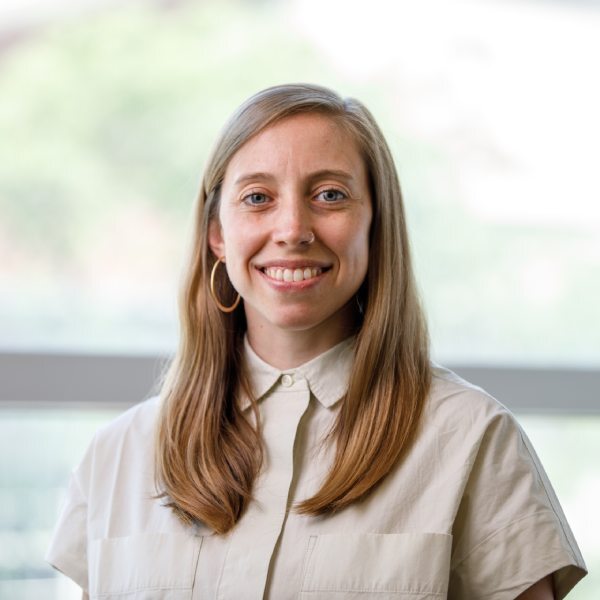 Alexandra Collins Headshot