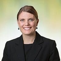 Amanda Noska Headshot