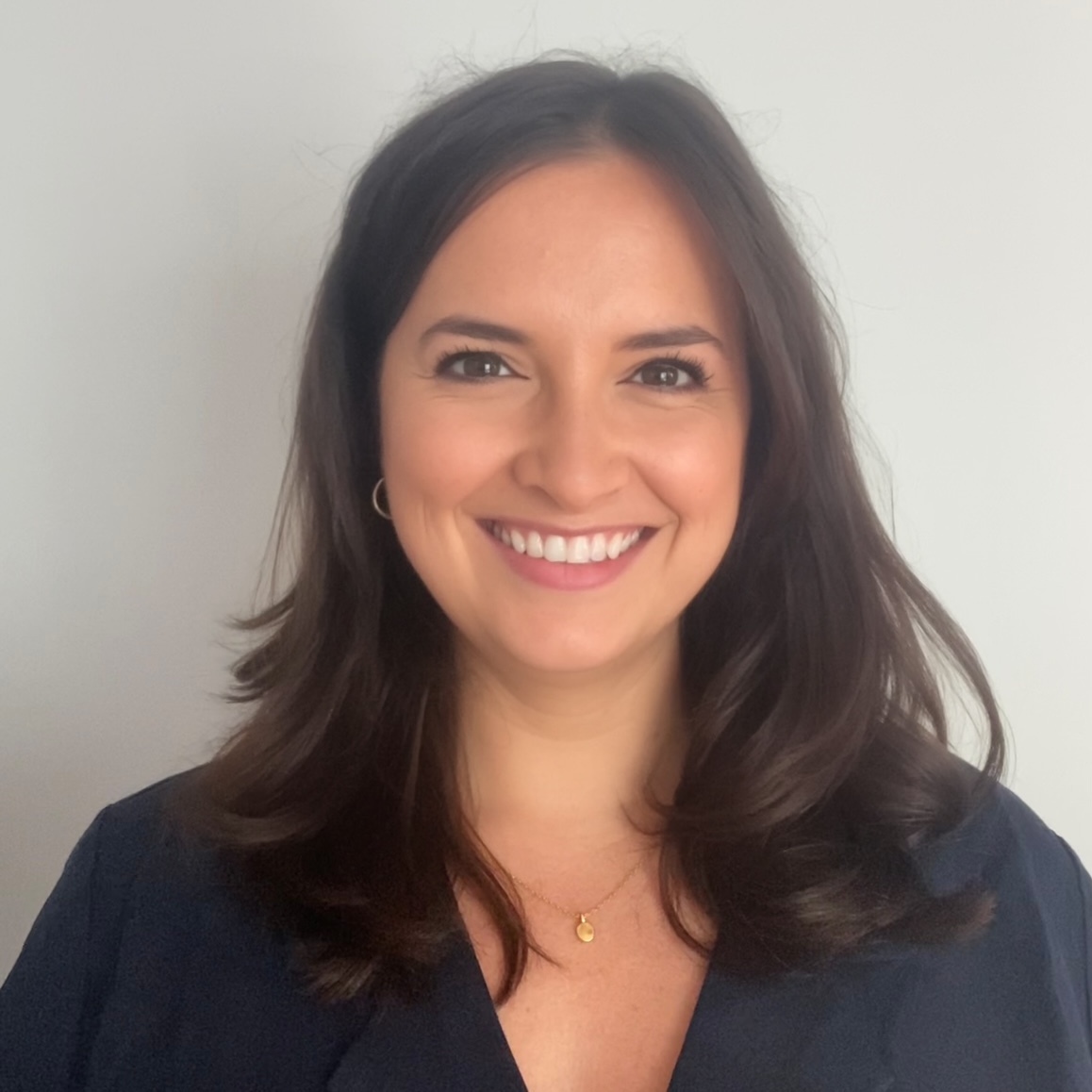 Leah Harvey Headshot