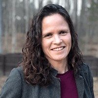 Tonya Van Deinse Headshot